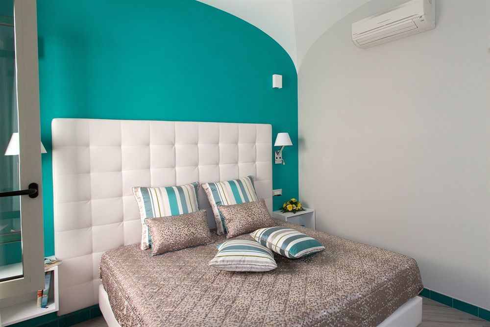 Amalfi Apartments Design Centro Storico ภายนอก รูปภาพ